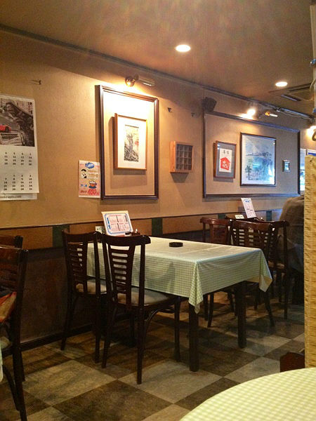 カフェムーン店内