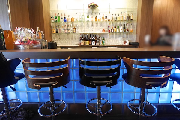 [バーカウンター写真]